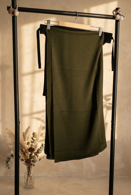 Bedoon Essm Olive Onyx Stringed Niqab Set
