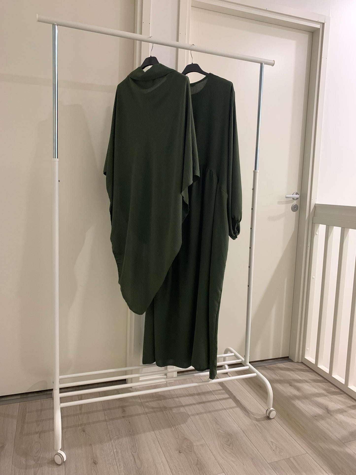 Stable Black Khimar Set