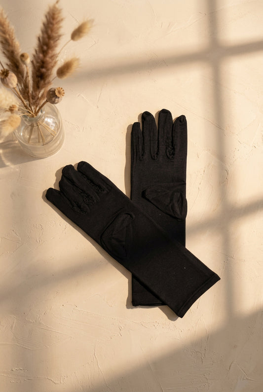 Smooth & Thick Black Gloves